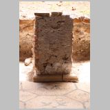 1403 ostia - region i - via dei balconi - regio i - insula iii - mitreo di menandro (i,iii,5) - raum 12 - altar - bli ri sueden - 2016.jpg